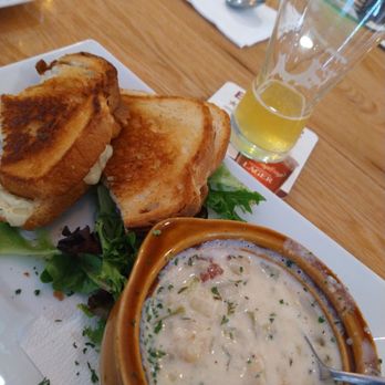 Junior’s Too - Sports Bars Near Me - Poughkeepsie, New York