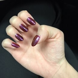 Chrome nails. They look gorgeous!! Chrome nails. They look gorgeous!!