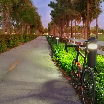 Pompano Beach Air Park - Trail lights near the golf course - Parks Near Me - Pompano Beach, Florida
