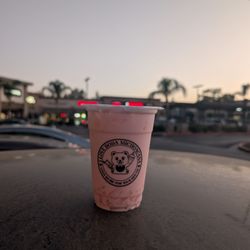 I Love Boba Michoaccana - Strawberry coconut milk tea with lychee boba