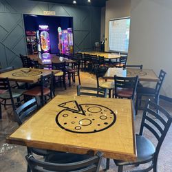 Moontower Bar & Grill - Eating area