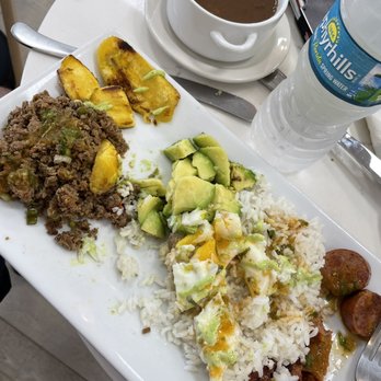 Barista Cafe - Colombian Near Me - Coral Gables, Florida
