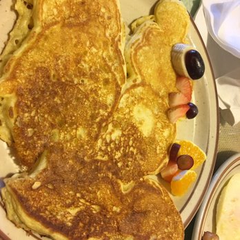College Cafe - Squirrel fruity pancakes - Breakfast & Brunch Near Me - Durango, Colorado