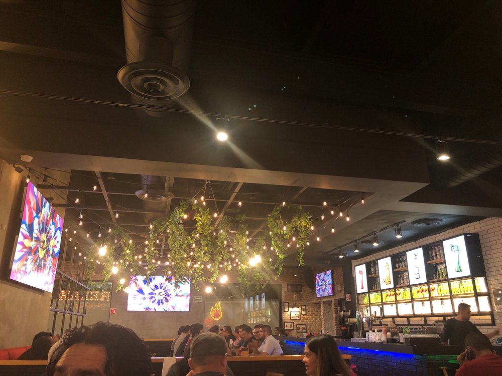 Las Alitas