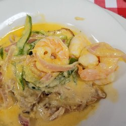The Ugly Diner - Open face shrimp & crab with cream sauce. Tasty!