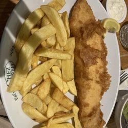Chez Fred - Seriously great cod & chips with homemade tartar sauce