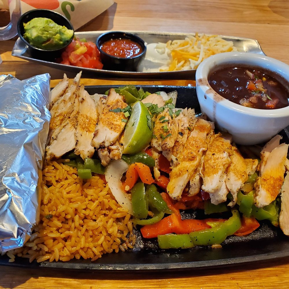 Chili's - Chicken fajitas - American Near Me - Barstow, California