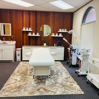 Radiant Glow Esthetics - Waxing Near Me - Boise, Idaho Radiant Glow Esthetics - Waxing Near Me - Boise, Idaho