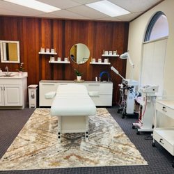 Radiant Glow Esthetics