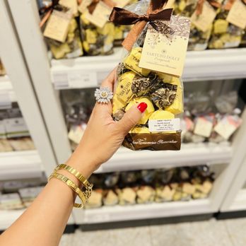 La Pasticceria at Eataly - Dolce - Bakeries Near Me - Toronto, Ontario La Pasticceria at Eataly - Dolce - Bakeries Near Me - Toronto, Ontario