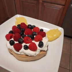 The Colorful Palette Bakery and Catering Company - Pavlova