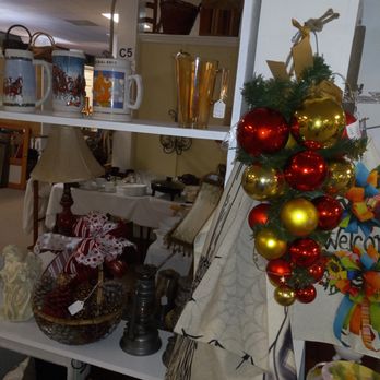 Black's Old & New Mall - Antiques Near Me - Arab, Alabama