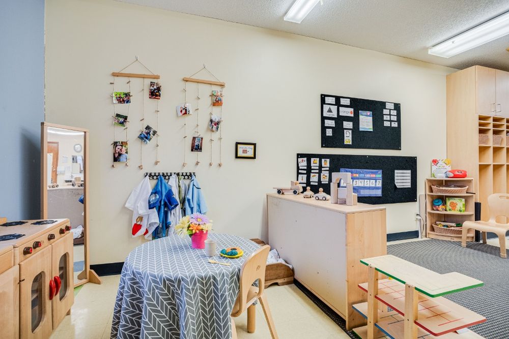 Little Friends Early Education and Preschool - childcare center in Peoria, IL