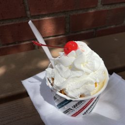 Specialty peach/coconut sundae Specialty peach/coconut sundae