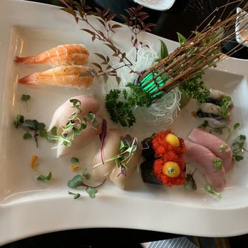 Sushi Mo - Look at the plating on this nigiri! - Sushi Bars Near Me - Vancouver, Washington
