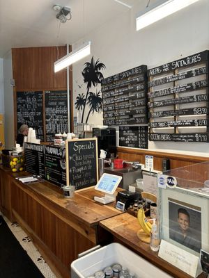 11 Degree North by null