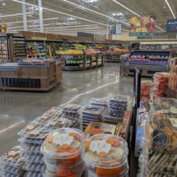 Randalls - Clean and well stocked