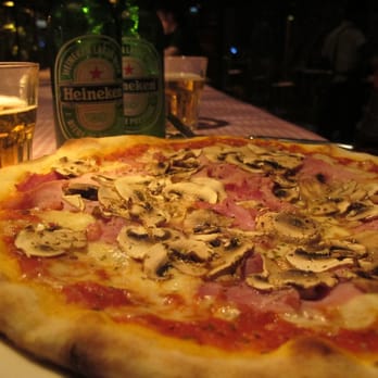 Mama Shelter - La Reine, Pizza - Hotels Near Me - Paris, 75