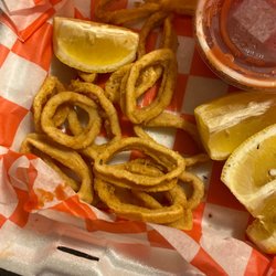 Anna's Pizza - Overcooked calamari rings!!!