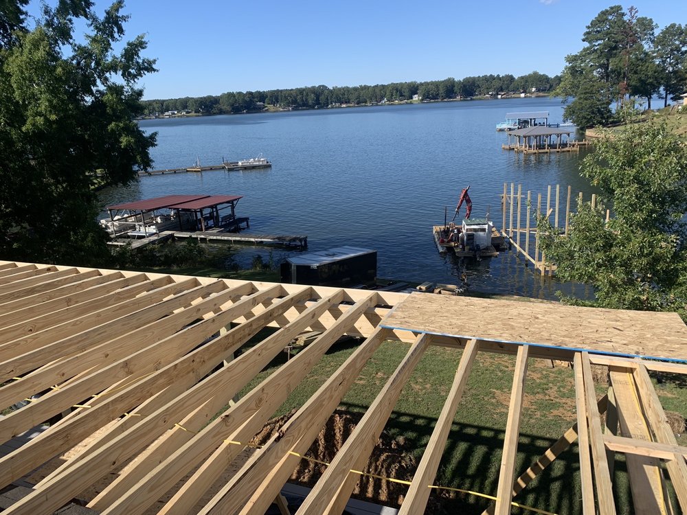 Slide of Diaz Roofing