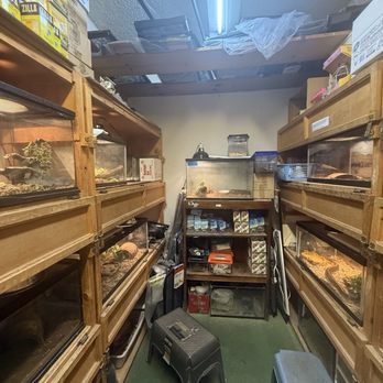 Pets Plus - Pet Stores Near Me - Sacramento, California