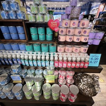 Bath & Body Works - Cosmetics & Beauty Supply Near Me - Miami, Florida Bath & Body Works - Cosmetics & Beauty Supply Near Me - Miami, Florida