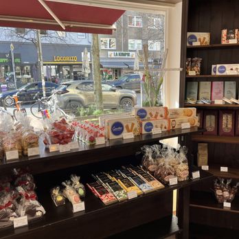 Elysée - Cafes Near Me - Hanover, NI Elysée - Cafes Near Me - Hanover, NI