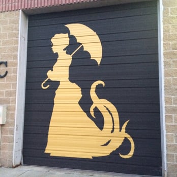 Miskatonic Brewing - Garage door - Breweries Near Me - Darien, Illinois