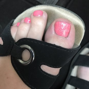 Best Nails - Gel pedicure with a touch of sparkle for the big toe! - Nail Salons Near Me - Henderson, Nevada Best Nails - Gel pedicure with a touch of sparkle for the big toe! - Nail Salons Near Me - Henderson, Nevada