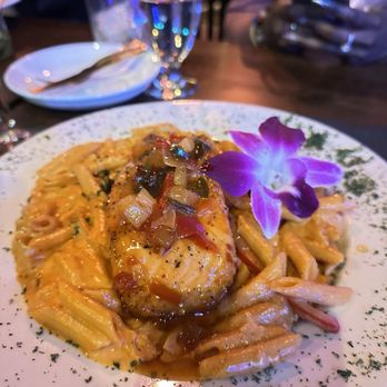 La'Mode BK - Salmon pasta - Asian Fusion Near Me - Brooklyn, New York