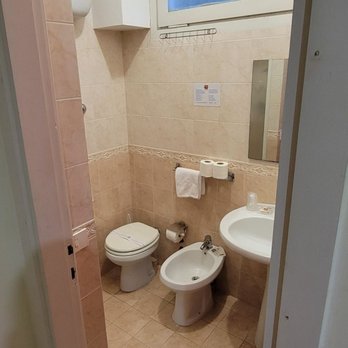 Hotel Scacciapensieri - Bathroom - Hotels Near Me - Nettuno, RM
