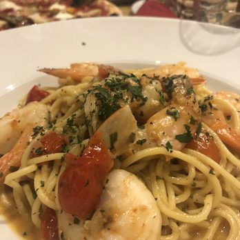 La Cucina - Shrimp spaghetti - Italian Near Me - Kitchener, Ontario