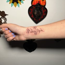 Tattoo Culture - Fineline by Isa