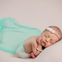 Jenny Puaren Photography - Newborn photos