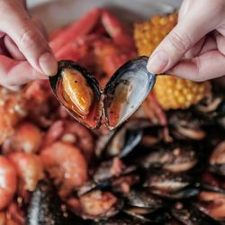Hook & Reel Cajun Seafood & Bar