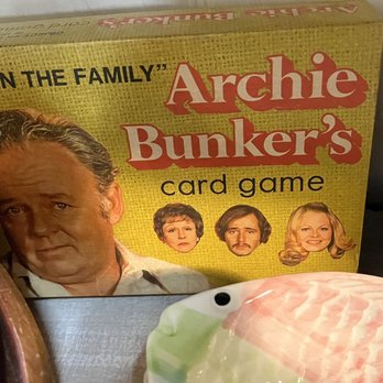 Scranberry Coop - Gloria approves - Antiques Near Me - Andover, New Jersey