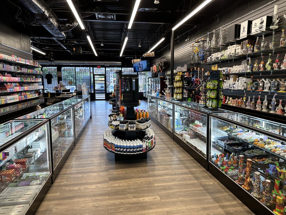 PARADISE SMOKE SHOP ANNAPOLIS Updated October 2024 30 Photos