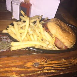 Cheeseburger with Trash can bacon Cheeseburger with Trash can bacon