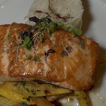 Mazi - Salmon 29* - New American Near Me - Washington, DC, District of Columbia