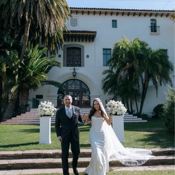 Dantella Bridal & Tailoring - Sewing & Alterations Near Me - Brea, California Dantella Bridal & Tailoring - Sewing & Alterations Near Me - Brea, California