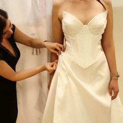 Gloria Couture - First fitting of a custom wedding gown