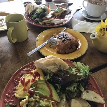 Yellow Vase - Bakeries Near Me - Redondo Beach, California