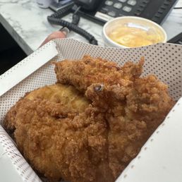 ows a box of fried chicken