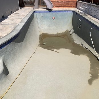 Low Buck Pools - Fully drained with mud/dirt at bottom of pool - Pool Cleaners Near Me - San Jose, California