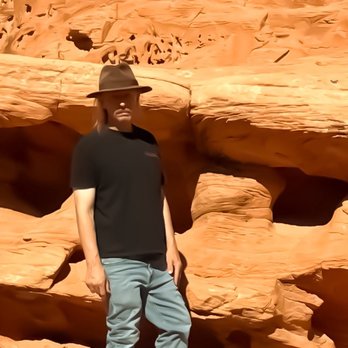 Valley of Fire State Park - Standing tall ! - Parks Near Me - Overton, Nevada