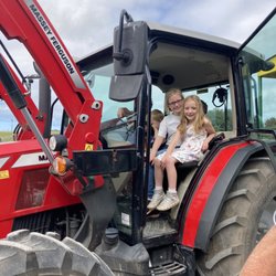 Foel Farm Park - Tractor ride