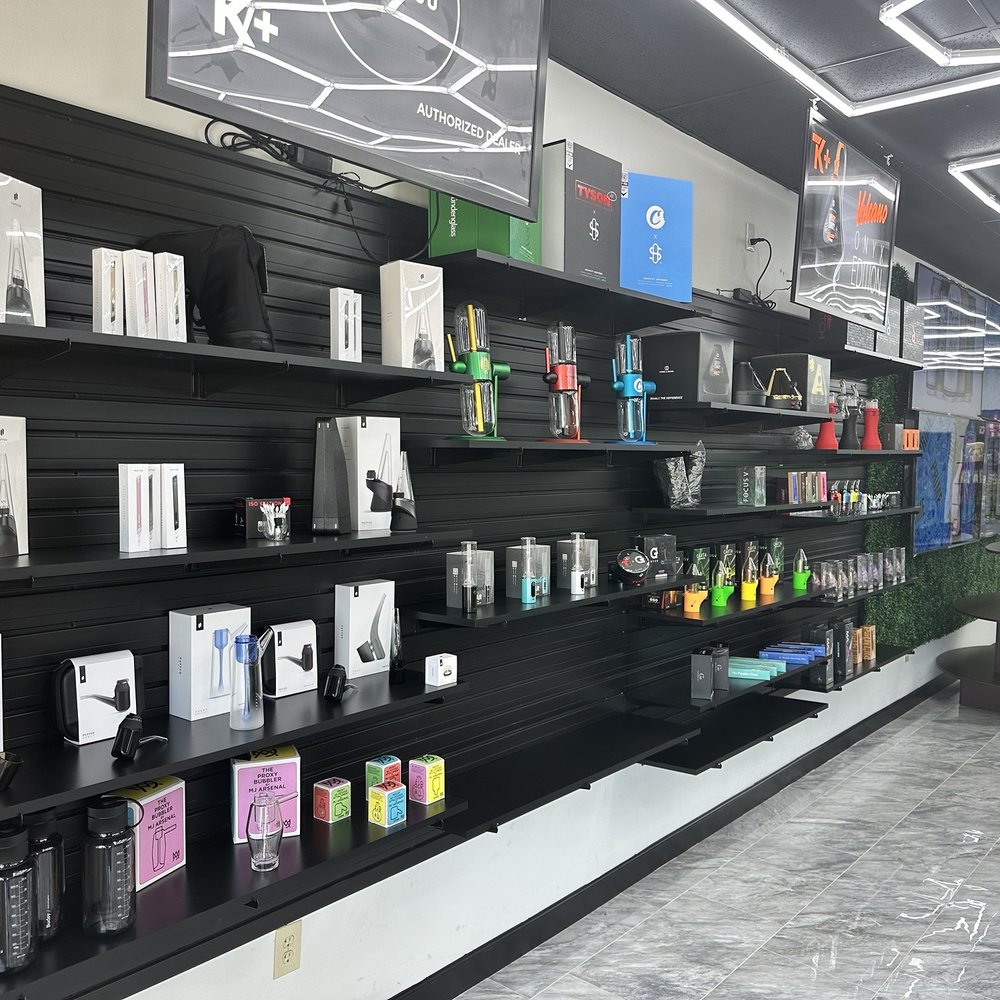 Tobacco king - Upscale smoking devices. This is better then your average! - Tobacco Shops Near Me - Johnston, Rhode Island Tobacco king - Upscale smoking devices. This is better then your average! - Tobacco Shops Near Me - Johnston, Rhode Island