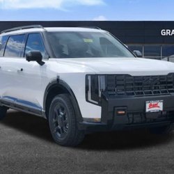 Grand Kia