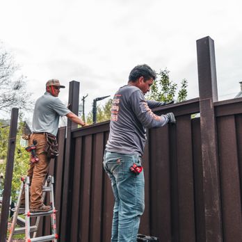 Texas Select Fencing - Trex composite fence installation in Dallas. - Fences & Gates Near Me Texas Select Fencing - Trex composite fence installation in Dallas. - Fences & Gates Near Me