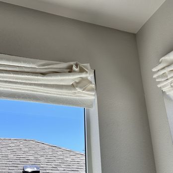 The Shade Store - This is the fabric on the shade which was either sewn incorrectly or is nit the right fabric for a Roman shade. - Shades & Blinds Near Me - Tigard, Oregon The Shade Store - This is the fabric on the shade which was either sewn incorrectly or is nit the right fabric for a Roman shade. - Shades & Blinds Near Me - Tigard, Oregon